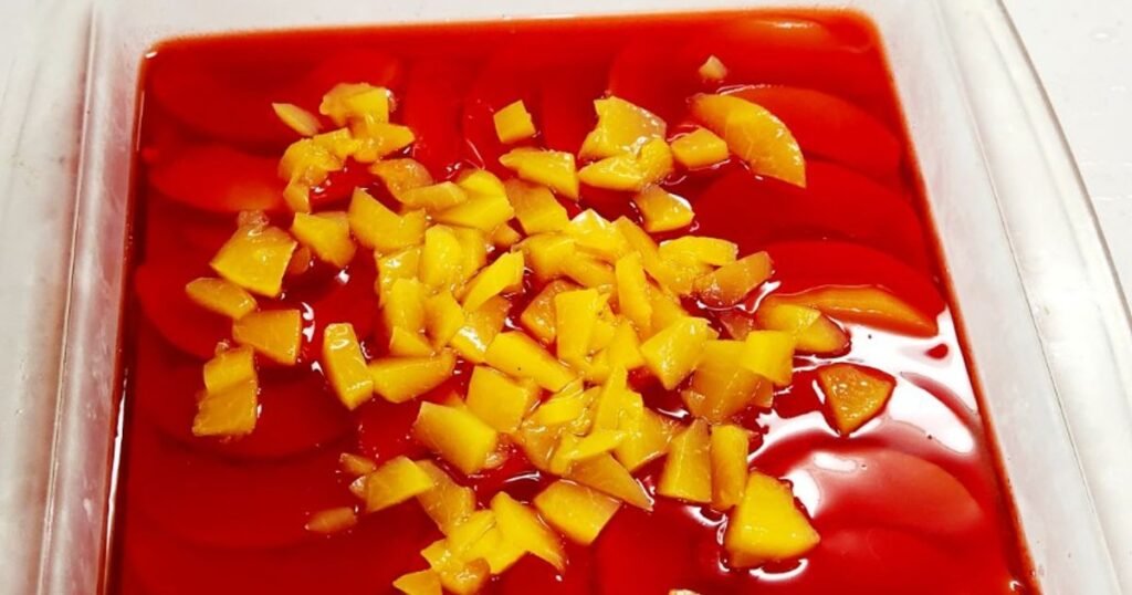 Postre de melocotón con gelatina 2 photo